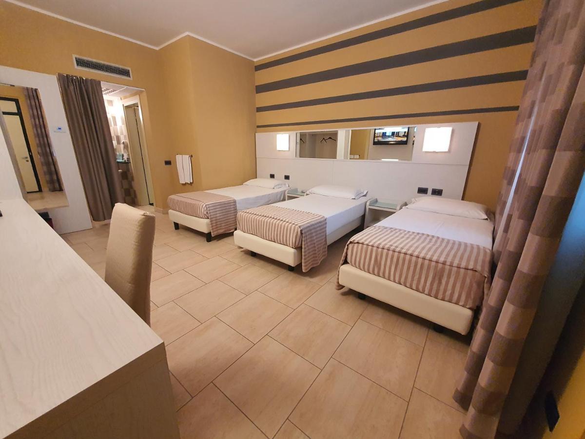 Hotel Motel 2 Castel San Giovanni  Eksteriør bilde