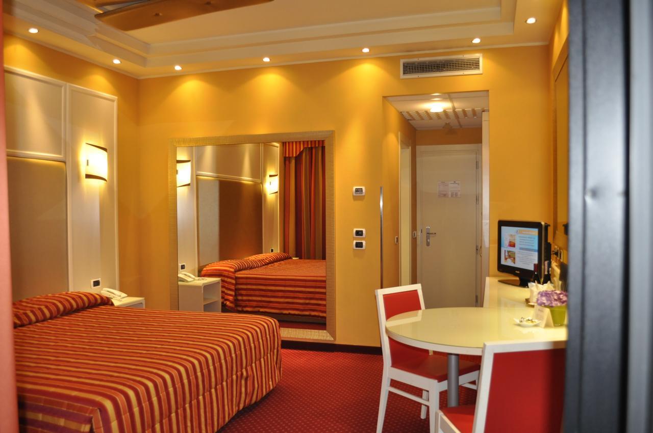 Hotel Motel 2 Castel San Giovanni  Eksteriør bilde